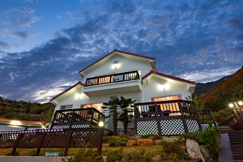 Namhae Bluemare Pension Extérieur photo